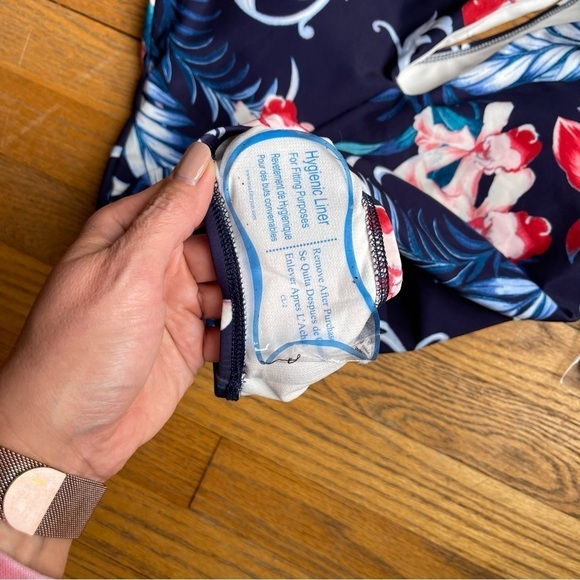 Carmen Marc Valvo Navy Floral One-Piece Swimsuit - Picture 5 of 7